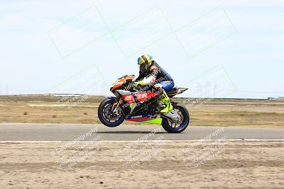 media/May-26-2025-Lets Ride (Mon) [[3bf1de1d65]]/C Group/1140am (Grapevine)/